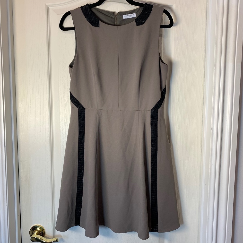 Katherine Barclay Montréal Fit & Flare Dress Brown Black Sleeveless Pockets